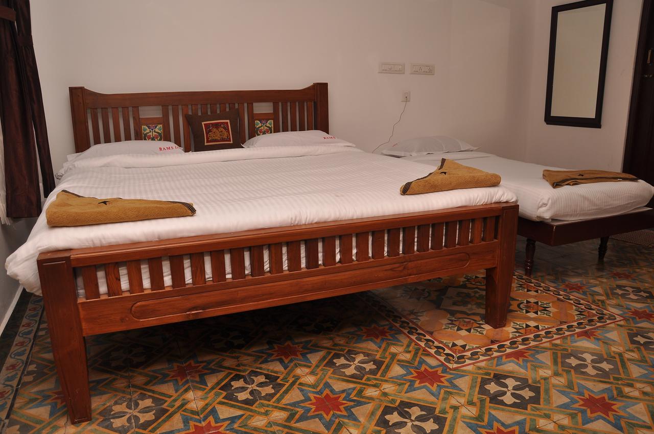 Rams Inn Танджавур Екстериор снимка